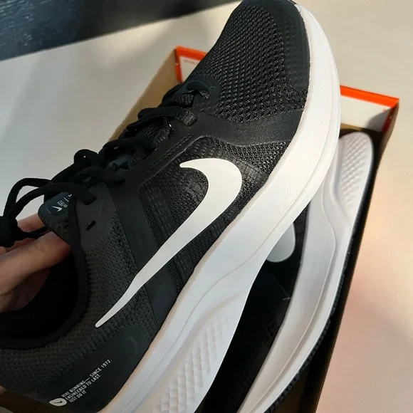 Nike Run Swift Running Shoes - Picture 3 of 5